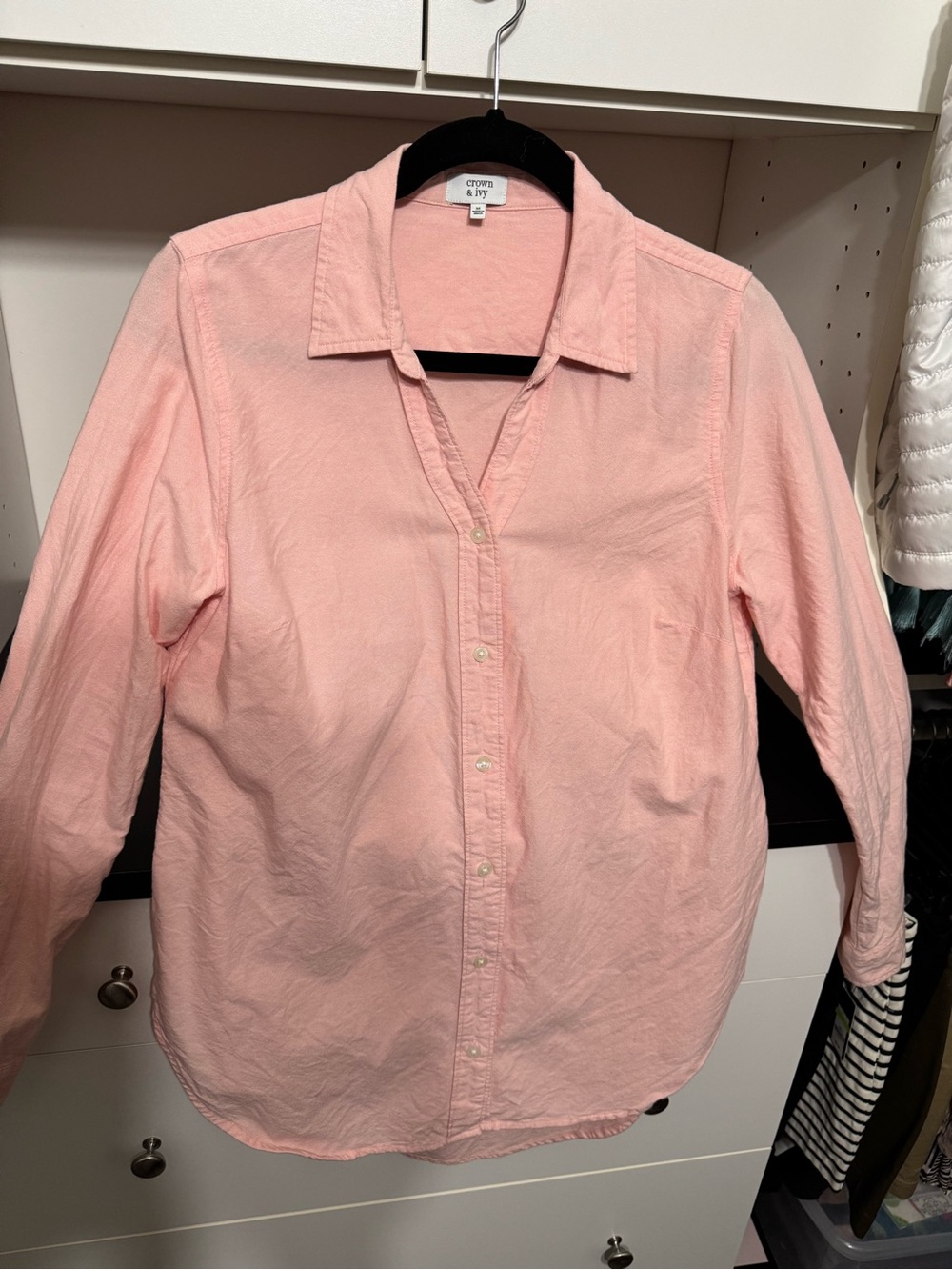 crown & ivy Blush Pink Button-Up Top